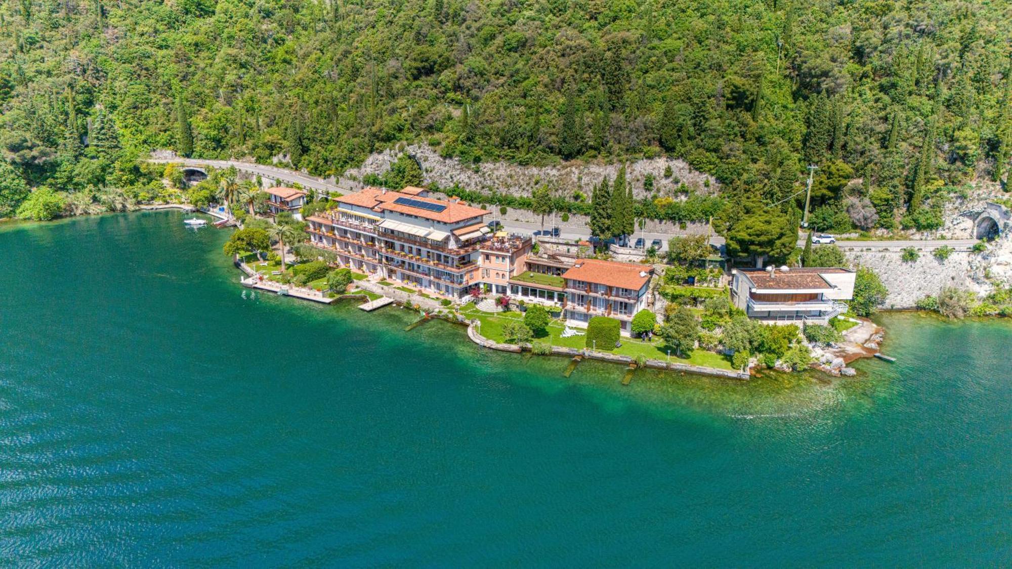 Hotel Forbisicle Tignale Kültér fotó