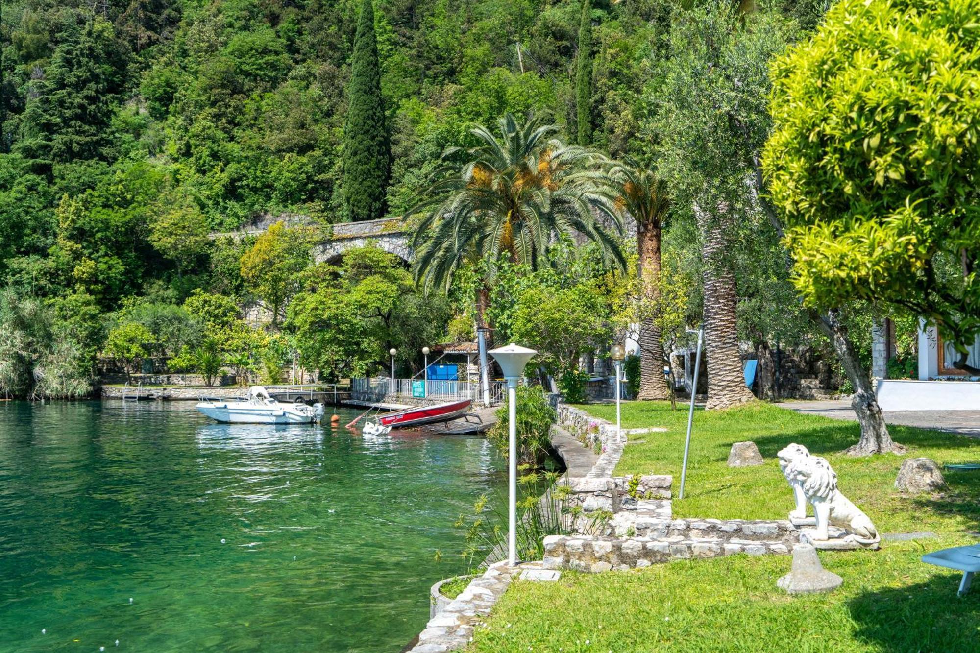 Hotel Forbisicle Tignale Kültér fotó