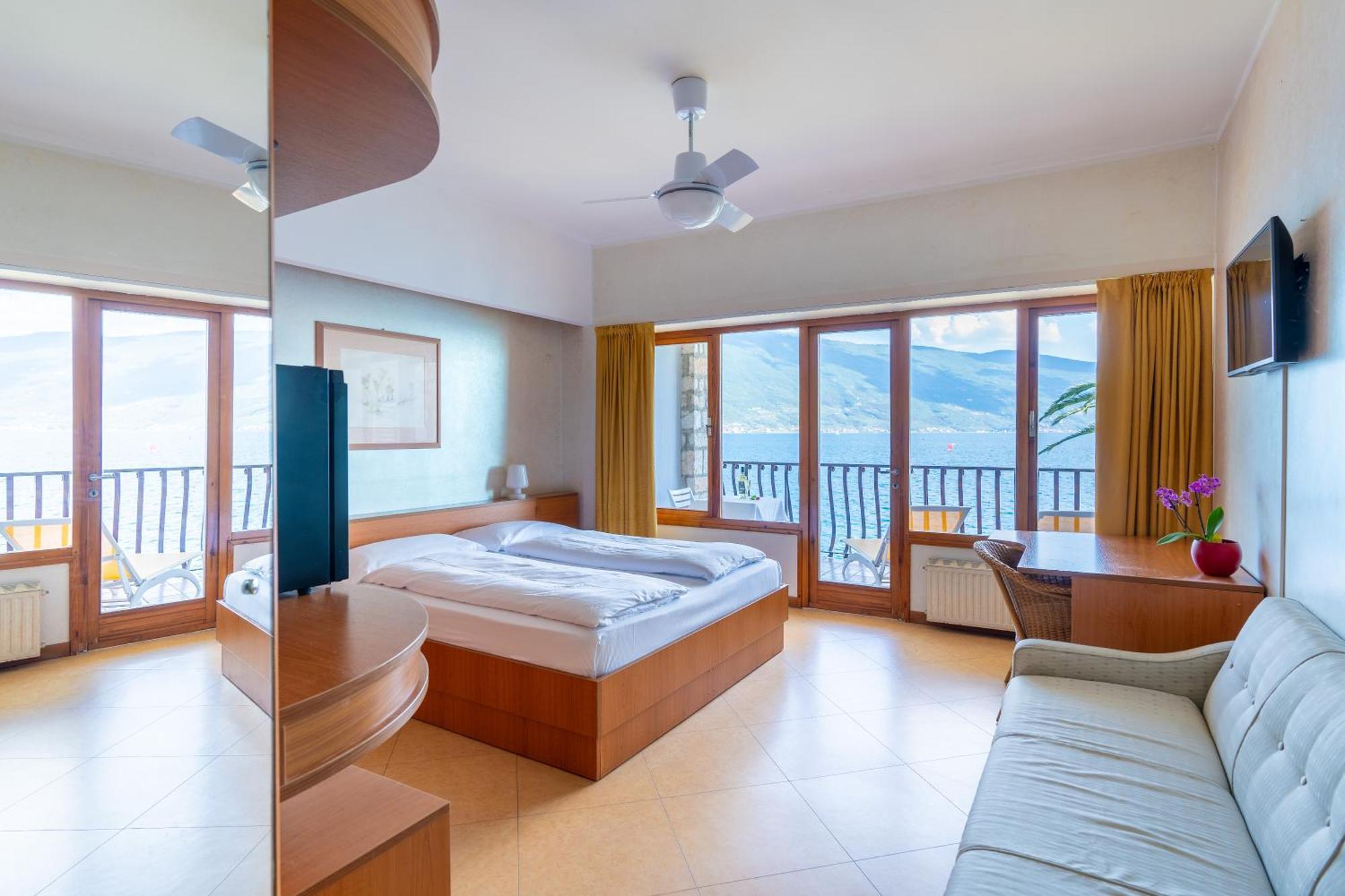 Hotel Forbisicle Tignale Kültér fotó
